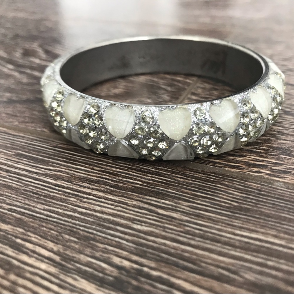 💥4/$25💥 Beautiful Bangle Bracelet